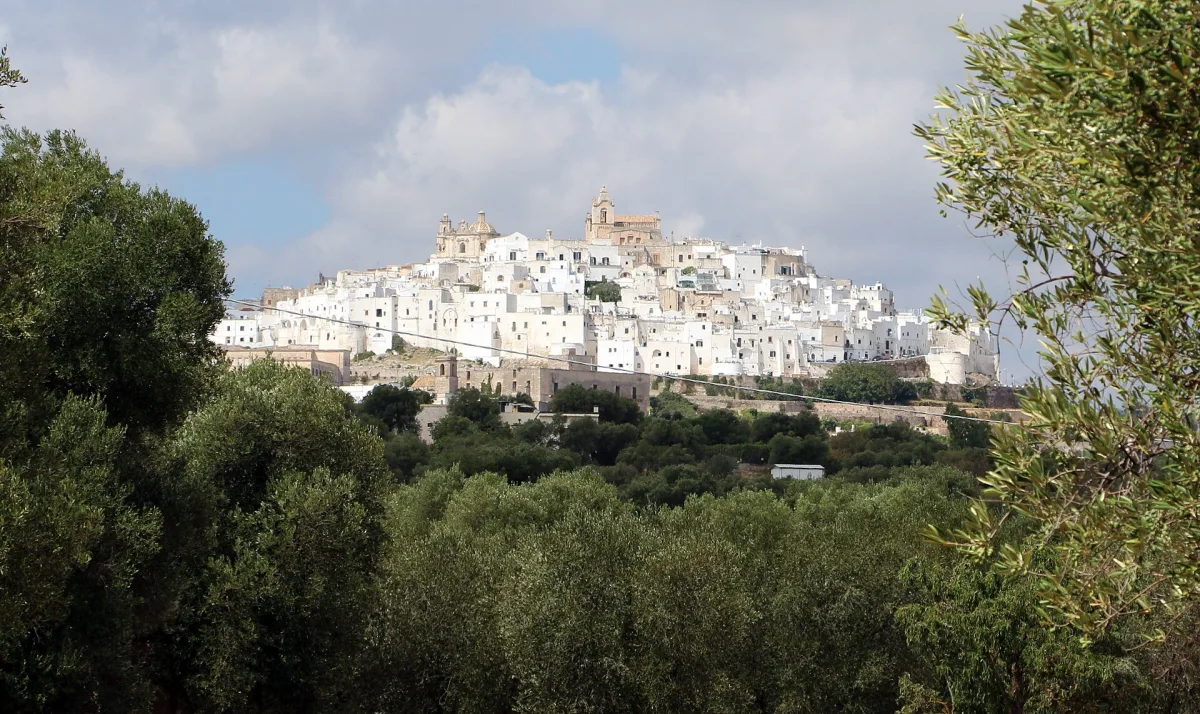 Ostuni oltre l’estate: cosa fare in autunno e inverno 2026